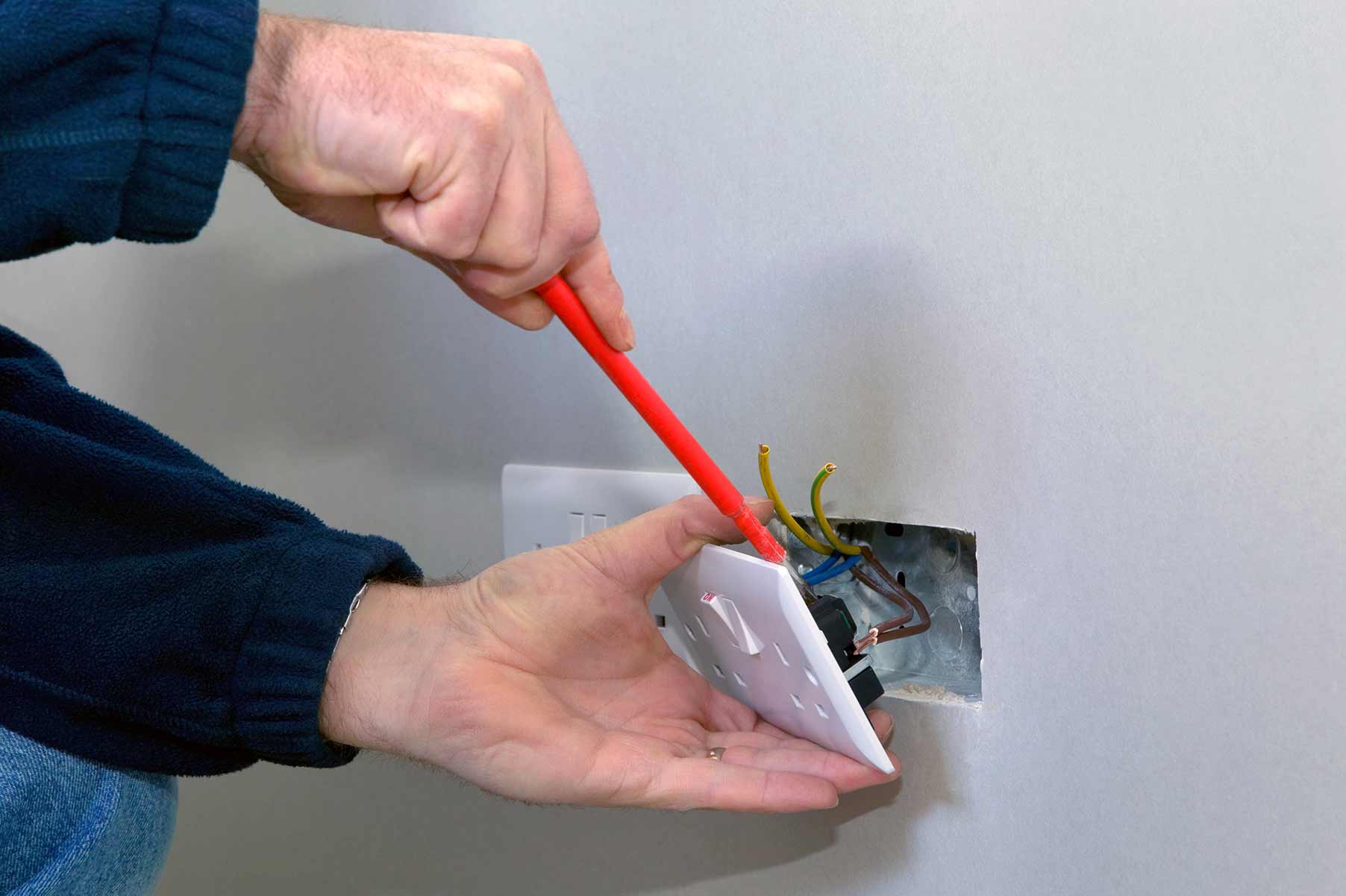 Our electricians can install plug sockets for domestic and commercial proeprties in Bredbury and the local area. 